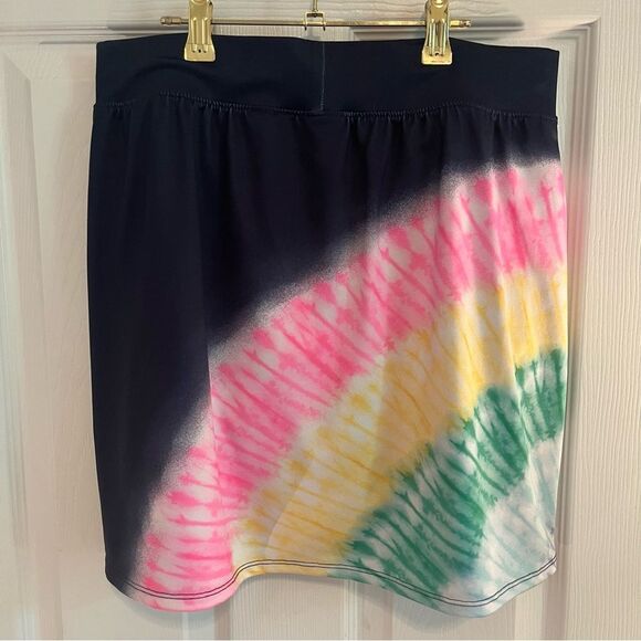 Crown & Ivy Pink and Green Bubble Mini Skirt - Picture 4 of 6